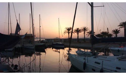 Desde nuestro amarre Puesta de sol desde nuestro amarre